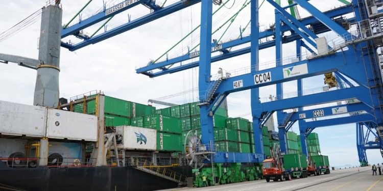 Terminal Petikemas Surabaya Pakai ADDS, Untuk Deteksi Kerusakan Petikemas